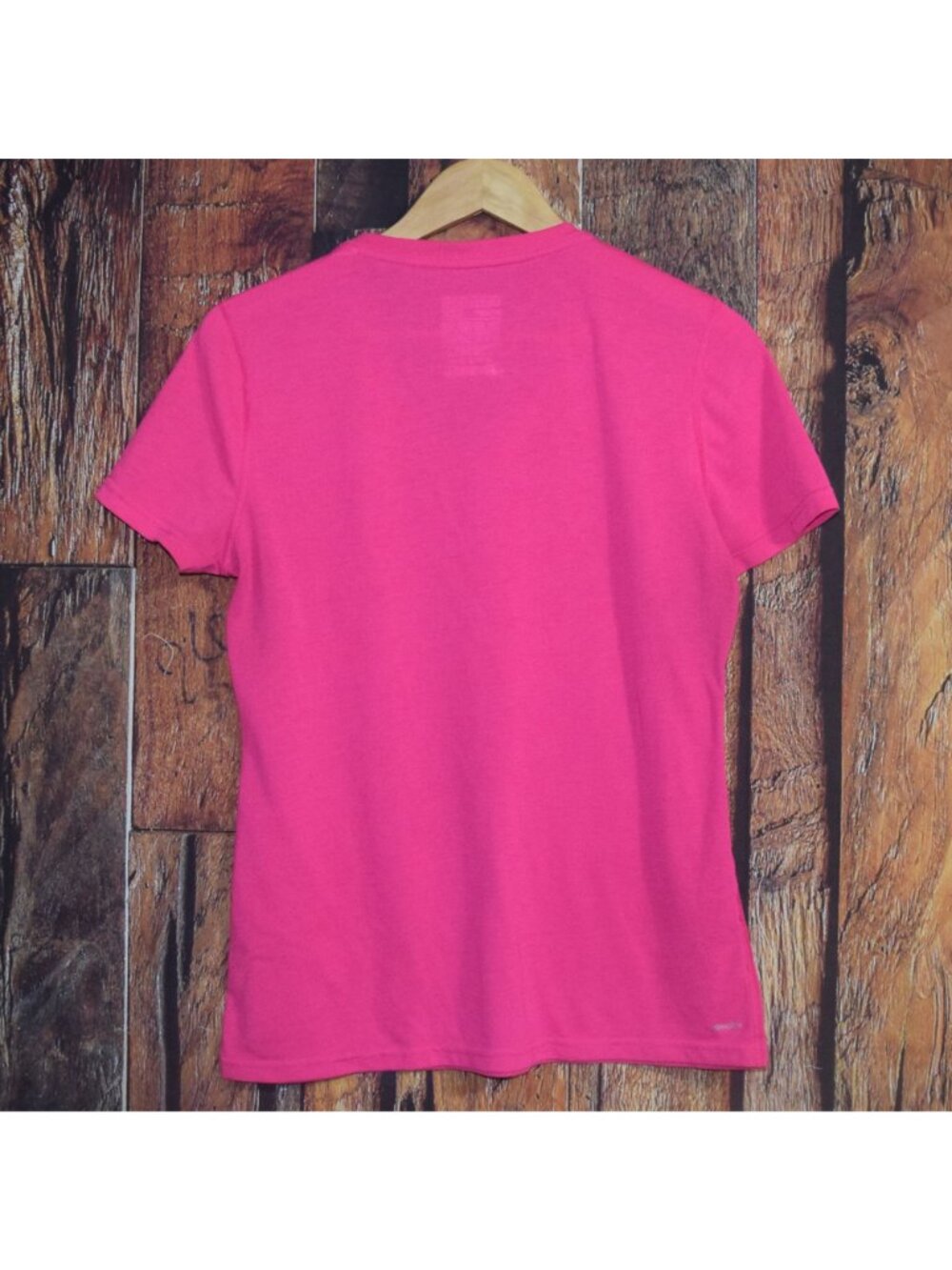 ADIDAS ULTIMATE TEE Women's Sz M V-Neck T-SHIRT - Picture 2 of 5